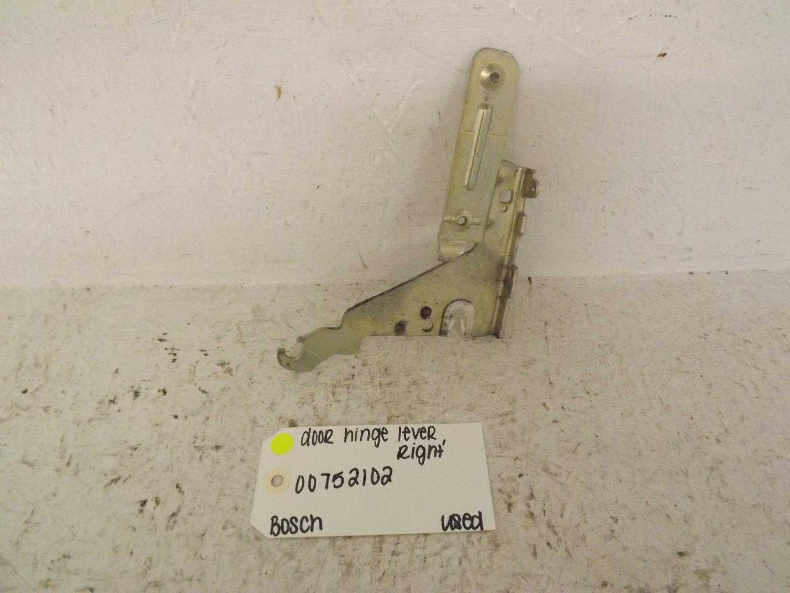 Bosch Dishwasher 00752102 Door Hinge Lever, Right Used Bosch Dishwasher 00752102 Door Hinge Lever, Right Used